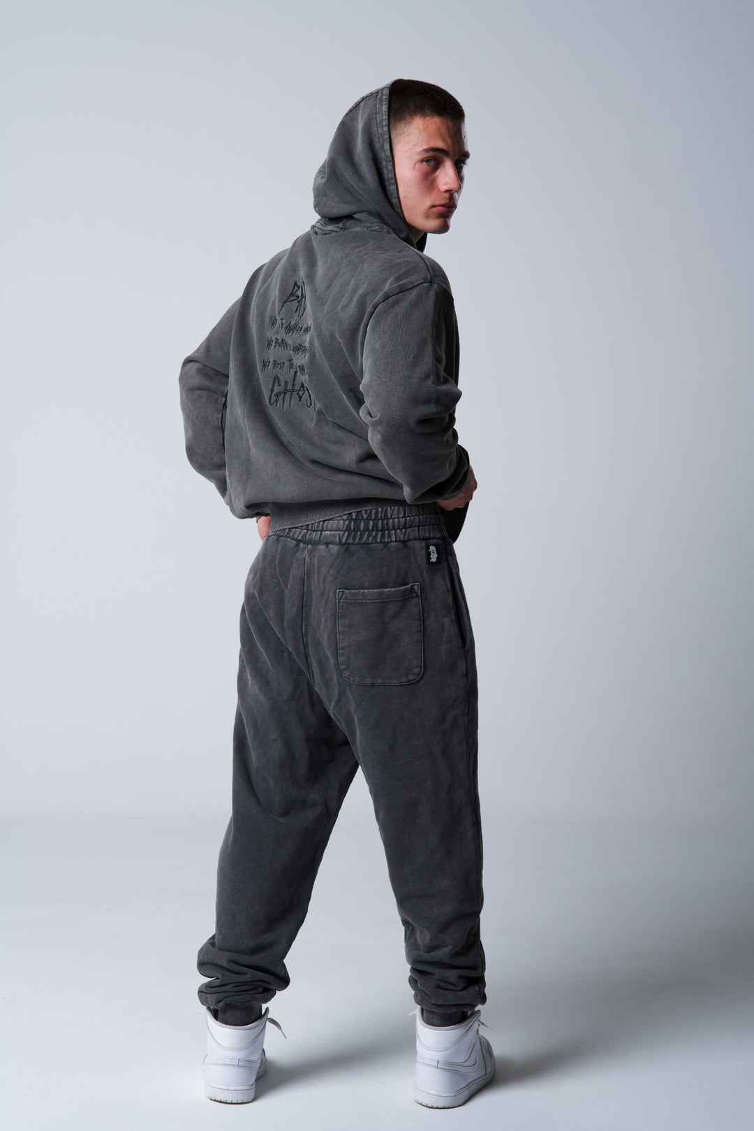 ETERNAL RISE OVERSIZE PANT