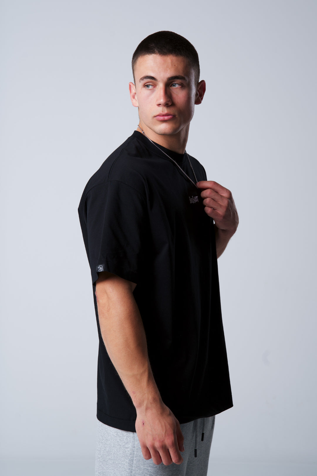 NIGHT SHADE OVERSIZE TEE